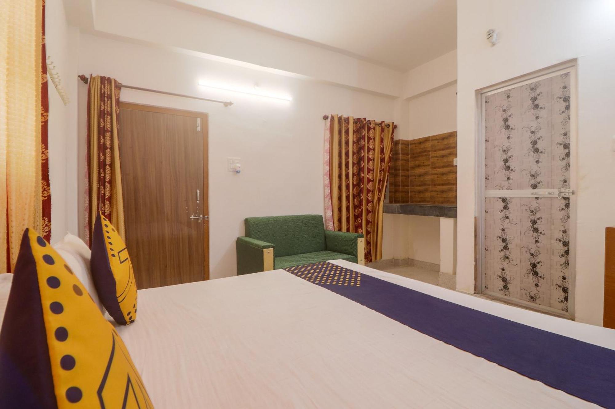 Spot On Hotel Om Kanha Bilaspur  Luaran gambar